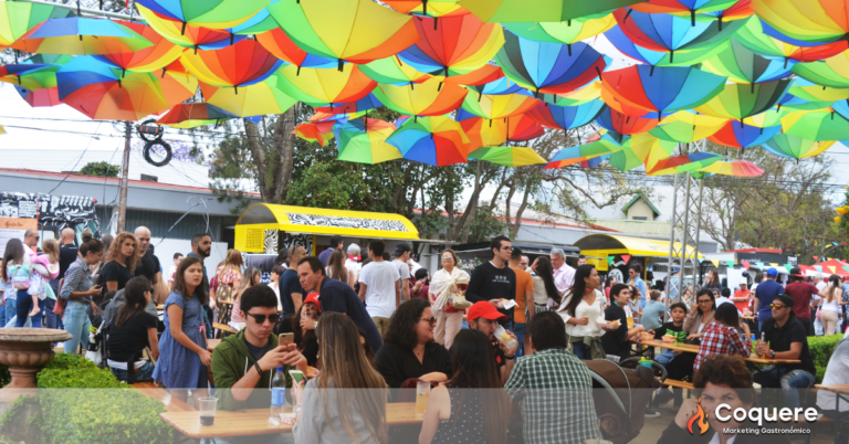 De los Mercados Tradicionales a las Plazas de Comida Modernas